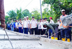 Penantian Panjang Warga Berakhir Senyum Bahagia