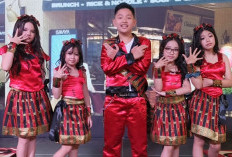 Aksi Sanrio Richie dan Scarlet Memukau Panggung PIM di Ajang Educating Beyond Academics SIS Palembang