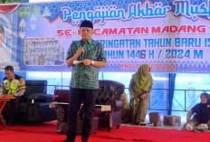 Pesan Bupati Enos pada Jemaah Pengajian