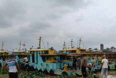 Utamakan Keselamatan, KSOP Palembang Lakukan pengukuran Terhadap Kapal Tongkang Milik Asosiasi PKPSD