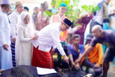 Salat Idul Adha di Masjid Agung, Pj Bupati Kurban 10 Ekor Sapi