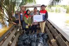 PHE Jambi Merang Salurkan Bantuan Paket Sembako Kepada Masyarakat Terdampak Bencana Banjir 