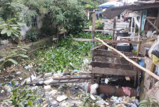 Bangunan Rumah Warga Menutupi Aliran Sungai, Mohon Dirapikan