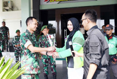 Ojol Palembang Tebar Sejuta Mawar Kebaikan, Disambut Hangat Makorem 044/Gapo