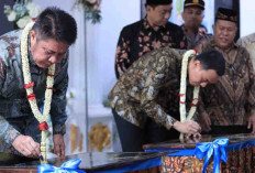 Gubernur Resmikan Kantor Desa Kerta Mukti Swadaya Masyarakat