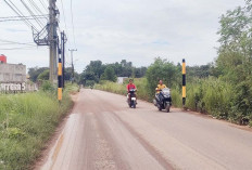 Jalan Tanjung Aur di Pasang Tiang Untuk Portal