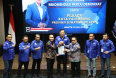 Demokrat Resmi Usung Yudha Pratomo Mahyuddin-Baharuddin untuk Pilkada Palembang