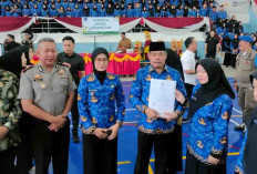 Resmi PPPK Paruh Waktu Terima SK Dinas