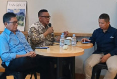 Ketika Energi Kembali ke Rakyat: Bahagia Herman Deru Menyambut Era Baru Sumur Minyak Menjadi Legal