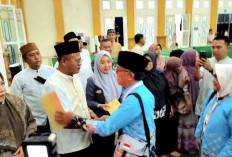 Walikota Prabumulih H Arlan Lepas 169 Jemaah Calon Haji