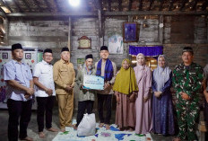 Bupati OKI H Muchendi Serahkan Langsung Bantuan Listrik Gratis, Sekaligus Program Rumah Layak Huni di Lempuing