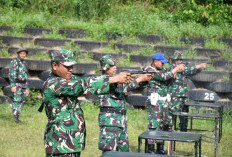 Prajurit Korem 044/Gapo Asah Naluri Tempur Melalui Latihan Menembak