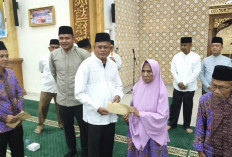 Wako Arlan Lepas Jemaah Umroh Gratis 