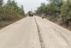 Renggang Badan Pembatas Jalan Cor Beton di Lebung Permai