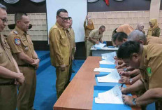 Pejabat di Empat Lawang Tanda Tangani Fakta Integritas