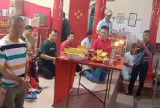 Umat Marga The Rayakan HUT Dewa Tio Hu Tualang di Kelenteng Liong Shai Tien Pamulutan Ogan Ilir