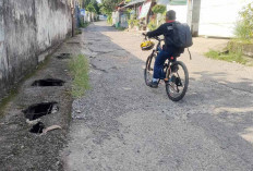 Gorongnya Berlubang, Jalannya Rusak Bertambah Parah