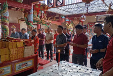  Kelenteng Wie Ceng Keng  Gelar Ritual Awal  Tahun