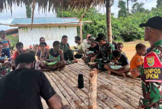 Satgas Yonif 144/JY Makan Bersama Warga Kampung Kanggup
