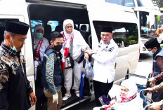Kloter 11 Debarkasi Palembang Tiba, Satu Jemaah Masih Jalani Perawatan di Makkah