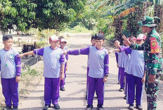 Persiapan Lomba 17 Agustus, Siswa SD Dilatih Satgas TMMD ke 121 kodim 0413/Bangka