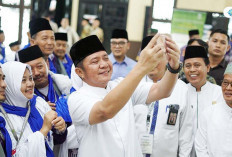 Herman Deru: Lepas Kloter 1 Jamaah Haji Sumsel, Pendamping Haji Berikan Layanan Sepenuh Hati