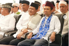 UAS Isi Tausiyah Nuzulul Quran, Lautan Jemaah Padati Lapangan Merdeka Muara Enim