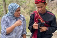 Rita Suryani Minta Pusaka Keris Kearifan Lokal Dijaga