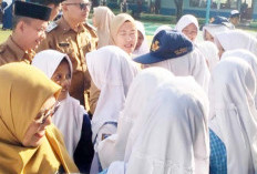 Hardiknas, Wabup Widya Kenang Masa Sekolah di SMPN 1 Merapi Barat