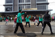 Parkside’s Hotel Palembang  Senam Sehat Bareng Warga Seroja 