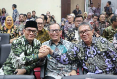 Heri Amalindo dengan Pj Bupati Muaraenim Lakukan Salam Komando