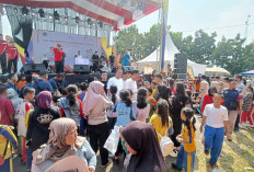 Warga Banjiri Acara Jalan Santai Bersama Bupati PALI