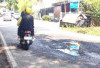 Lubang di Jalan Enim Cukup Besar
