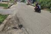 Ada Lubang Besar Saat Naik di Jembatan TPKS Gandus