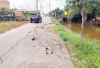 Akses Jalan Lr Permata Lubuk Bakung Hancur dan Nyaris Amblas
