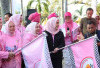 Feby Deru dan Lidyawati Cik Ujang Semarakkan Fun Walk HUT IBI ke-74