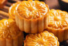 MENILIK MAKNA KUE BULAN  Lebih dari Sekadar Kuliner di Festival Pertengahan Musim Gugur