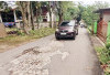 Jalan Sosial Peternakan Banyak Berlubang