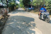 Akses Jalan Komplek Sosial Sukabangun Rusak Parah, Warga Minta Perbaikan Segera