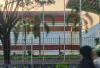 Dinding Hall Tenis di JSC Terbelah