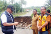 Sigap Hadapi Bencana, Bupati Joncik Pastikan Warga Tak Terisolir Akibat Jalan Amblas di Empat Lawang