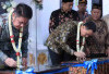 Gubernur Resmikan Kantor Desa Kerta Mukti Swadaya Masyarakat