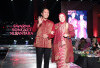   Ratu Dewa Bersama Dewi Sastrani Tampil Memukau di Panggung Swarna Songket Nusantara 2025