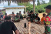 Satgas Yonif 144/JY Makan Bersama Warga Kampung Kanggup
